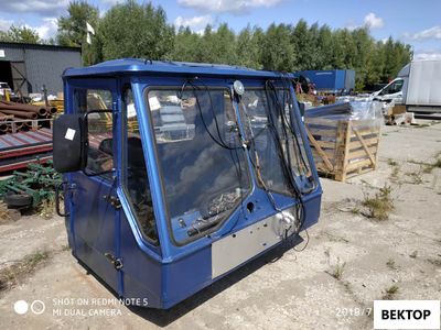 Кабина Т-150 первой комплектации