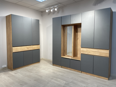 Авиньон шкаф трехстворчатый Дуб крафт золотой/Графит серый