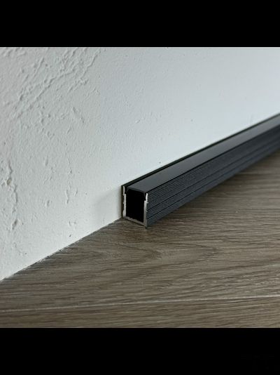 Декоративный стеновой профиль Pro Design 536 Черный