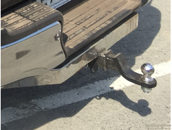 Фаркоп ТСС под квадрат с облицовкой балки из полированной нержавеющей стали