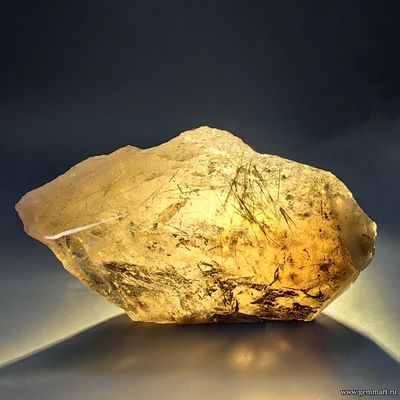 Рутил  в дымчатом кварце. Россия.   195*110*65мм