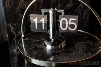 настольные часы flip clock