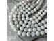 "Лунный камень" белый полевой шпат с включениями, со средней иризацией шары 12 мм, цена за нить 19 см