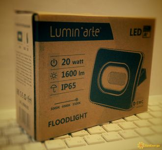 Светодиодный прожектор Lumin'arte 20Вт 220В