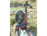 Овальная стела с крестом