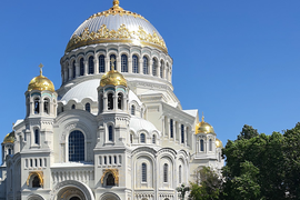 Морской собор, Якорная площадь в Кронштадте