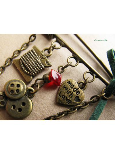 "Швейная" брошь. Брошь-булавка с катушками ниток и пуговицами