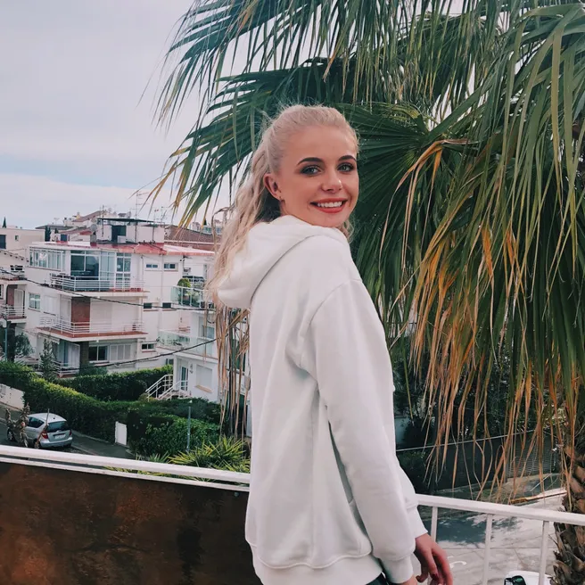 Эскорт работа во Франции самая приятная