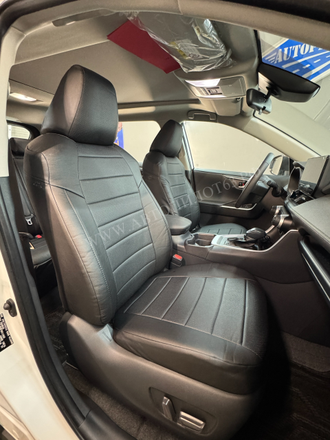 Чехлы на Toyota RAV-4 (с 2019)