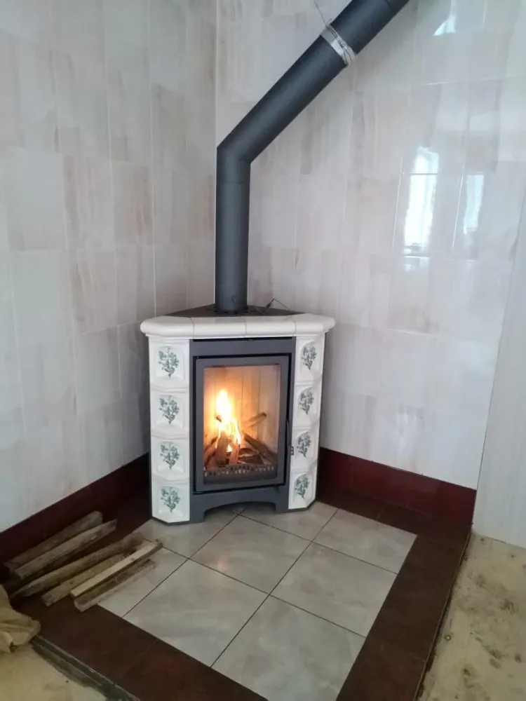 Смещение оси дымохода. Отказ заказчика от переноса лаги перекрытия. Результат на фото...