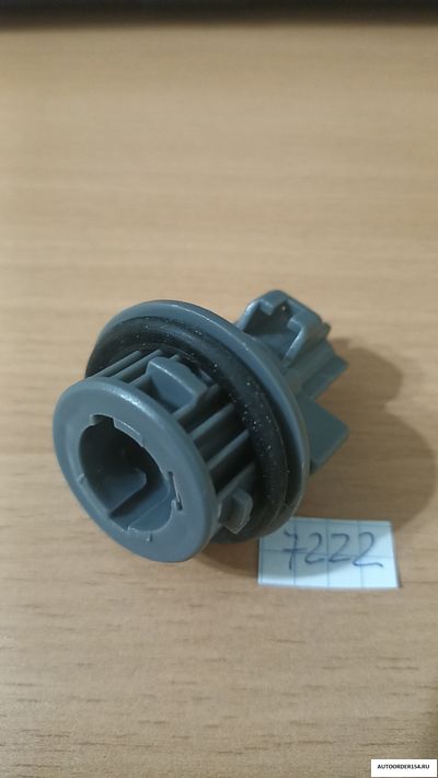 Патрон лампы для иномарки №11