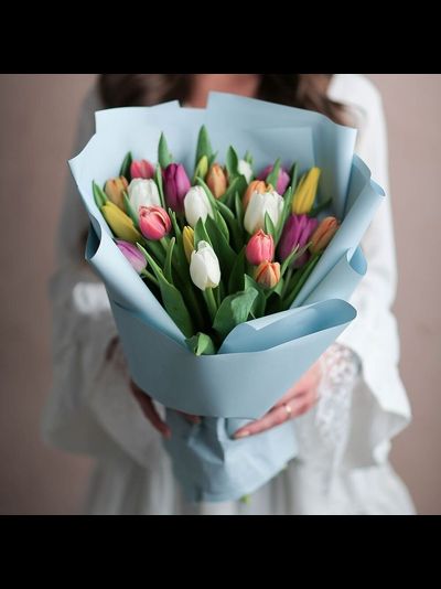 Букет из тюльпанов микс