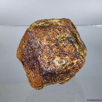 Альмандин (разн. гранат). Россия. 45*40*40мм