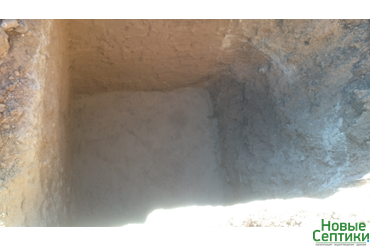 Подготовка основания котлована для установки очистного сооружения