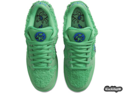 Grateful Dead Nike SB Dunk Low Green Bear (40-45)