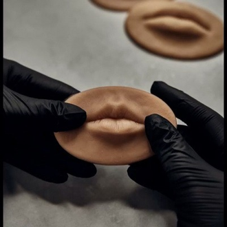 SiliconeSkin губы (Россия)