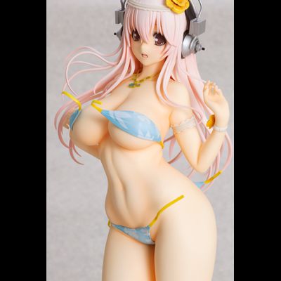 Фигурка 1/4.5 Сонико (Super Sonico Summer Vacation ver.)