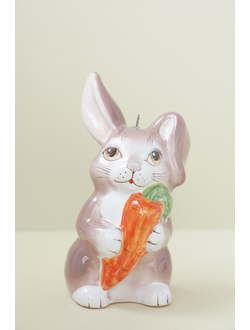 Заяц c морковкой