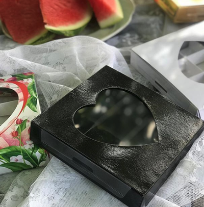 Коробка для 9 конфет с окном "Сердце" (бирюза), 160*160*30мм