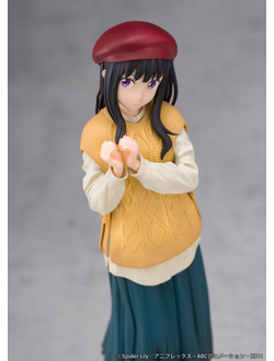 Фигурка 1/7 Такина Иноуэ (Takina Inoue Winter Outfit ver.)