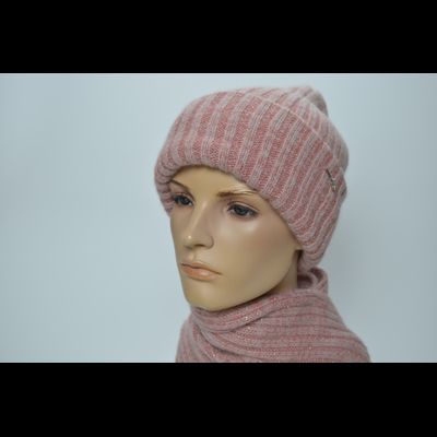 Шапка Vizio 203 CRY розовая с отворотом
