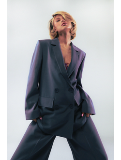 ЖАКЕТ С УВЕЛИЧЕННЫМ ПЛЕЧОМ