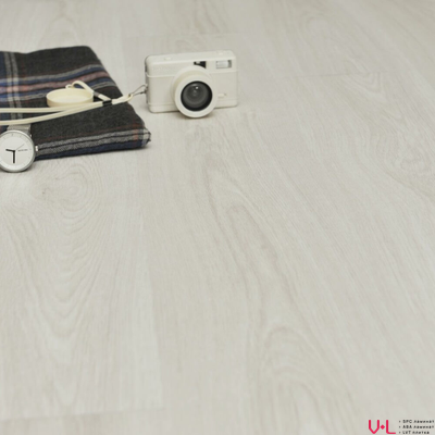 Кварцвиниловая плитка Fine Floor Light Дуб Безье FF-1325 купить на vinyl-laminat.ru