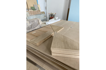 Готовые шпонированные панели. Осталось только затонировать и покрыть лаком.