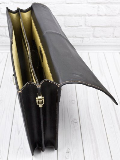 Кожаный портфель Brusado black (арт. 2011-01)