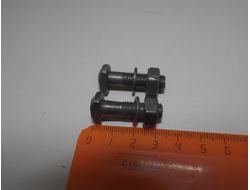 Болты крепления карбюратора Иж