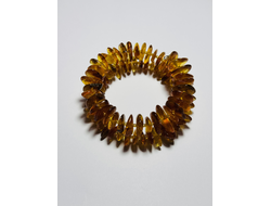 Браслет на пружине двойной из обработанного янтаря