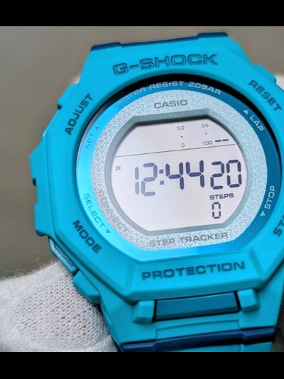 Часы Casio G-Shock GMD-B300SC-2