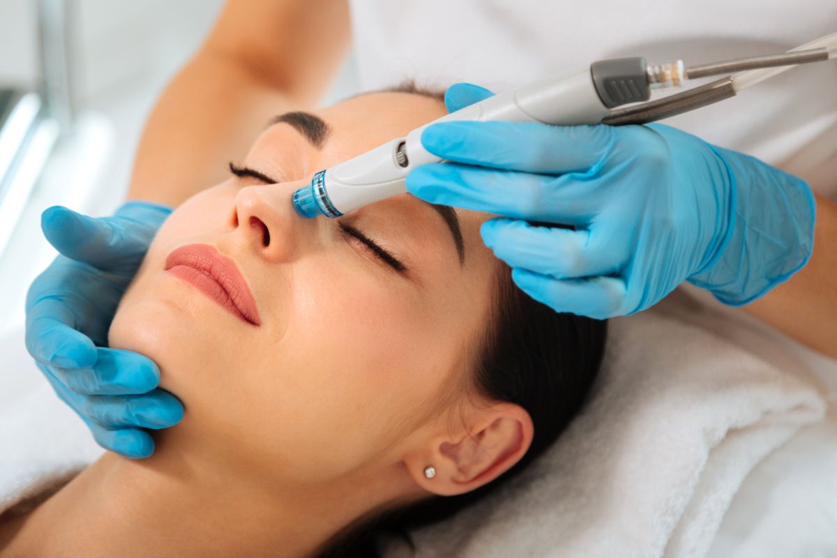 Вакуумный гидропилинг HydraFacial – красивая голливудская кожа без фотошопа в Cicada Clinic 