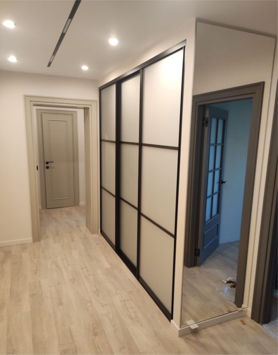 Прихожая в нише