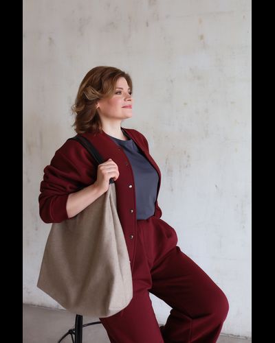 Шоппер из шерсти с коричневыми кожаными ручками