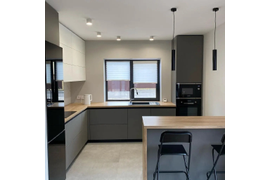 Кухня угловая, 3000*3400мм. Материал фасадов ЛДСП Эггер. Срок изготовления от 20 рабочих дней. Цена на момент изготовления 117000 руб