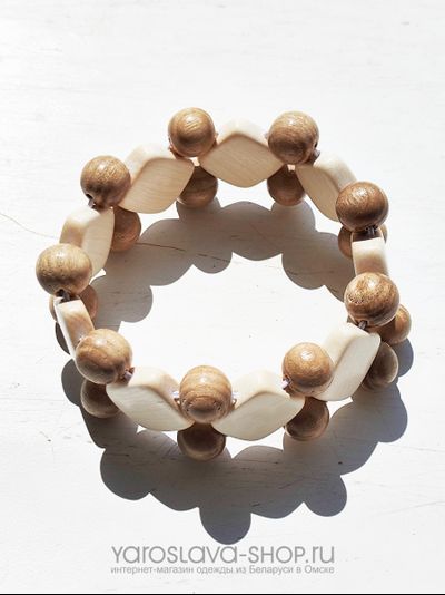 М-146. Браслет из  разных пород дерева.