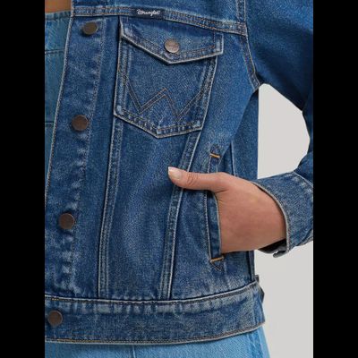 Куртка Wrangler® Women's Western Unlined Denim Jacket