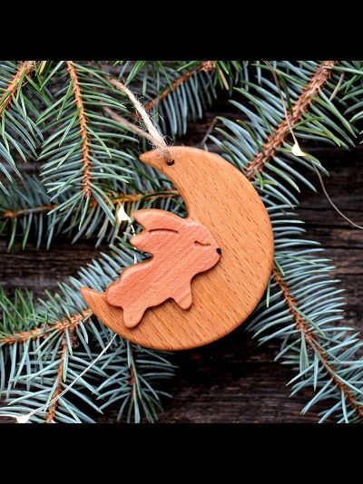 Елочная игрушка из бука  &quot;Зайка на месяце&quot;