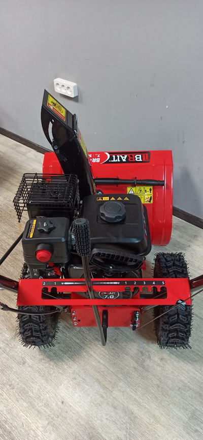 Снегоуборочная машина бензиновая Brait BR-7056W