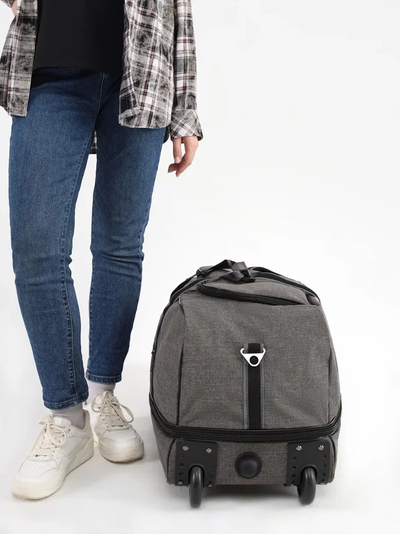 Дорожная сумка на колесах с выдвижной ручкой, серая