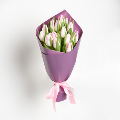 Букет из 15 розовых тюльпанов