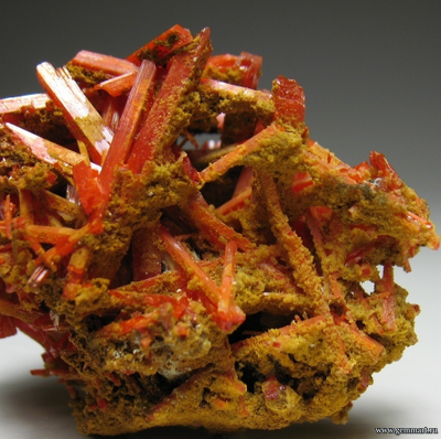 Крокоит. 37*25*25мм