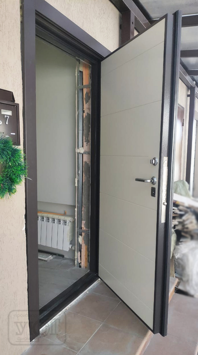 №19. входная дверь. фрезерованная мдф под эмалью