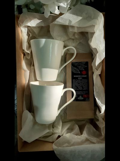 Подарочный набор: две кружки и чай