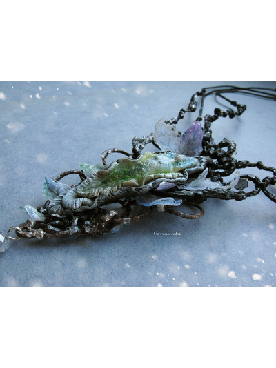 Волшебное колье "Зимняя Дриада из Зачарованного Леса"