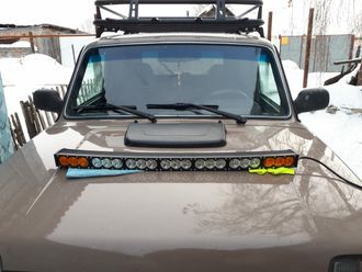 Однорядная светодиодная балка комбинированного света (белый/янтарный) 210W (изогнутая)