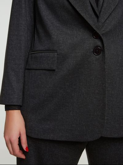 Жакет из твида с отстегивающимся капюшоном