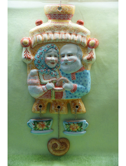 Самовар-дед и баба с калачом и подвесами