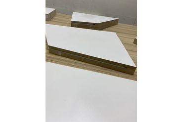 Тщательно зашпаклевали и отшлифовали все грани.